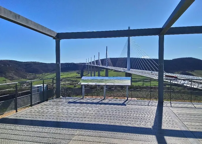 Larzac * Saint-Georges-de-Luzençon