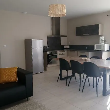 Holiday home Larzac Saint-Georges-de-Luzencon